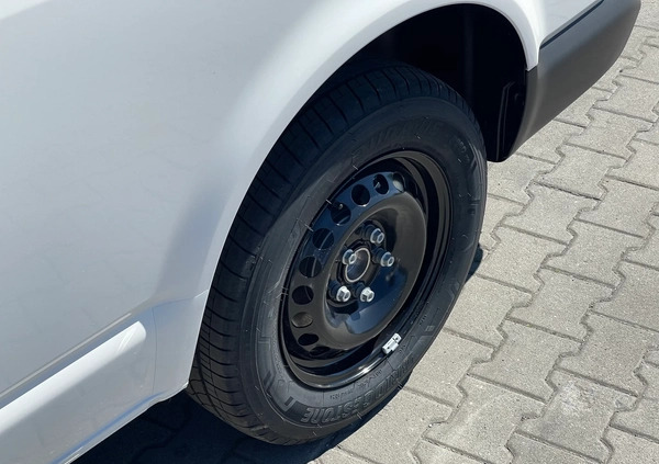 Volkswagen Caravelle cena 236738 przebieg: 1, rok produkcji 2024 z Brzeszcze małe 106